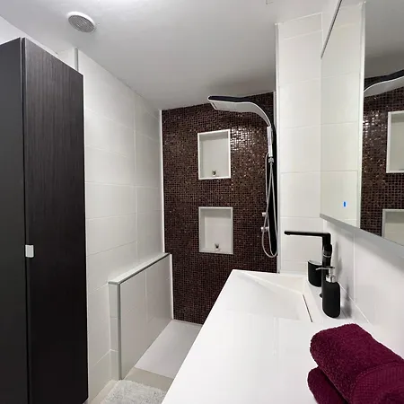 Paulmarie Duplex In Colina Blanca Appartamento *